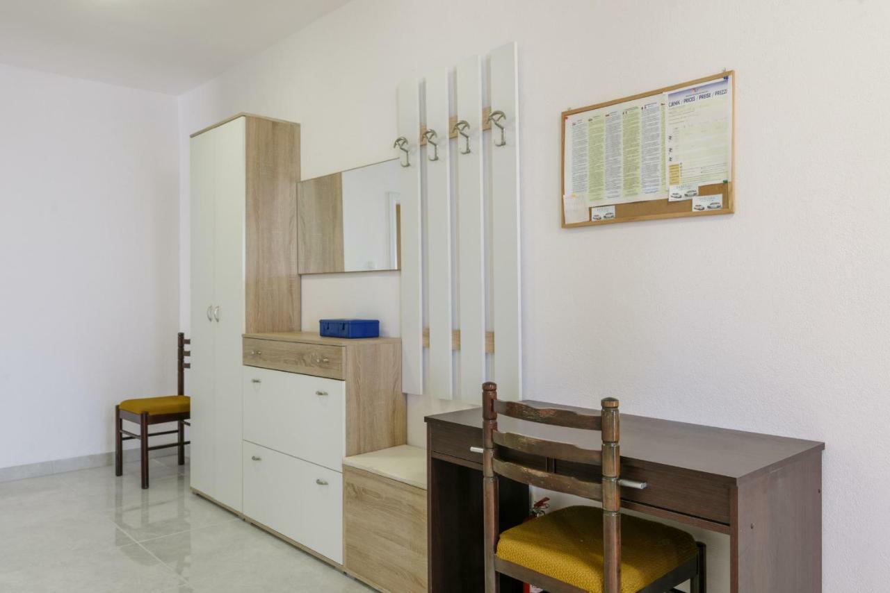 Renic Apartmani Kaštela Εξωτερικό φωτογραφία