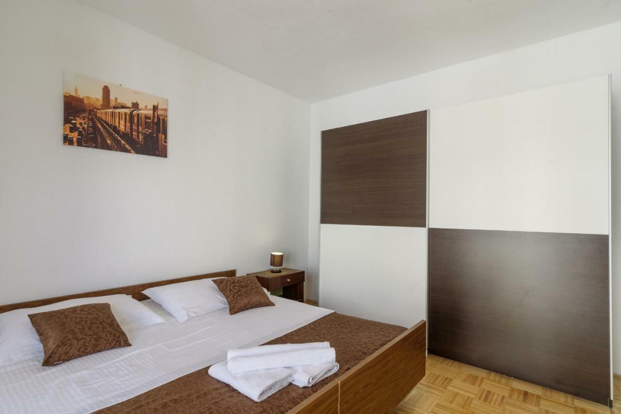 Renic Apartmani Kaštela Εξωτερικό φωτογραφία
