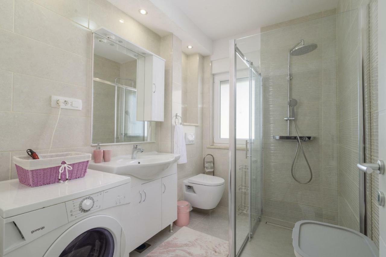 Renic Apartmani Kaštela Εξωτερικό φωτογραφία