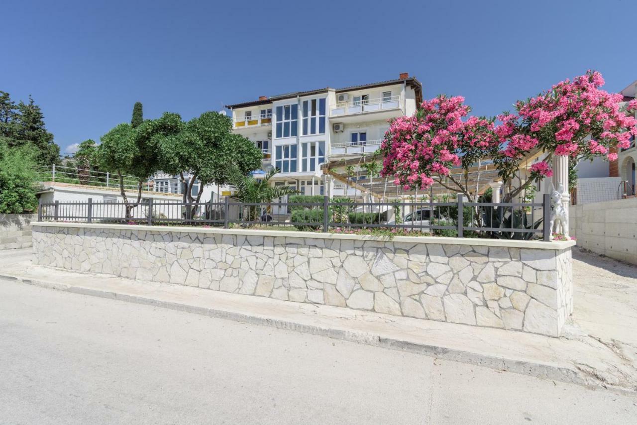 Renic Apartmani Kaštela Εξωτερικό φωτογραφία